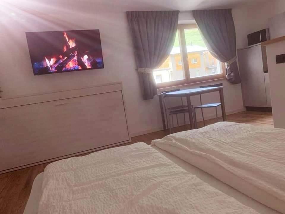 Chalet Dal Grant Livigno Exterior photo